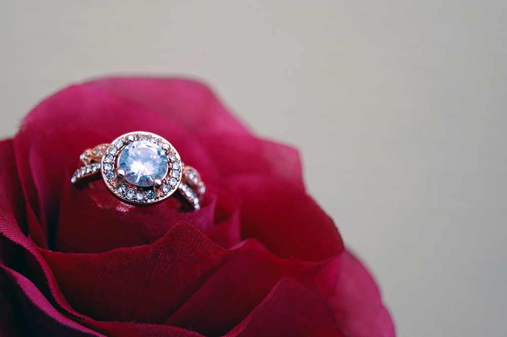 Things to Know Before Choosing a Diamond Shape for Your Engagement Ring